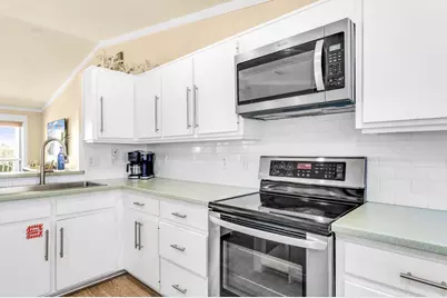 1105 E Gulf Beach Dr, Saint George Island, FL 32328 - Photo 12