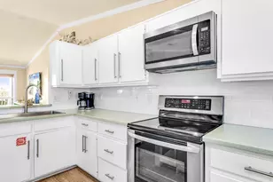 1105 E Gulf Beach Dr, Saint George Island, FL 32328 - Photo 12