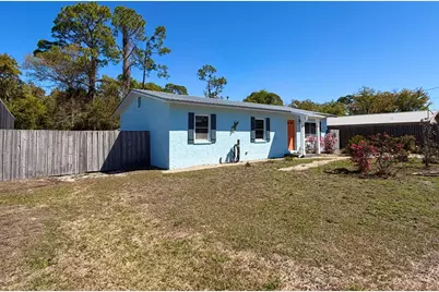 561 Welton Dr, Port Saint Joe, FL 32456 - Photo 2