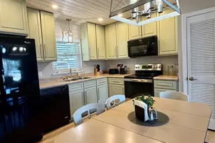 561 Welton Dr, Port Saint Joe, FL 32456 - Photo 16