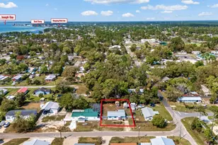 561 Welton Dr, Port Saint Joe, FL 32456 - Photo 4