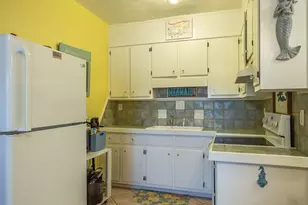 633 E Gorrie Dr, Saint George Island, FL 32328 - Photo 10