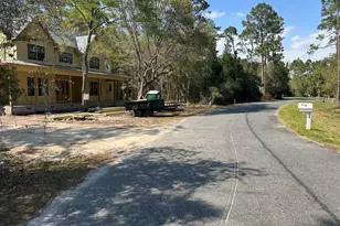 118 Bay Colony Wy, Apalachicola, FL 32320 - Photo 1