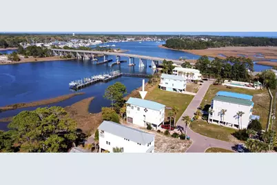 107 Anglers Harbor Ln, Carrabelle, FL 32322 - Photo 2