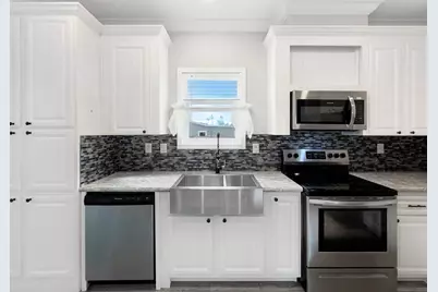 206 4th St, Mexico Beach, FL 32456 - Photo 10