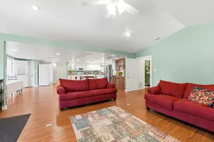 212 NW Ave C, Carrabelle, FL 32322 - Photo 14