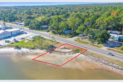 520 Hwy 98, Eastpoint, FL 32328 - Photo 1