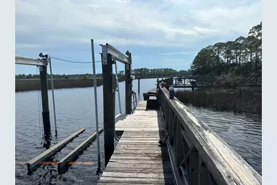 513 Shelly's Loop Rd, Carrabelle, FL 32322 - Photo 10