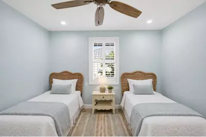 1637 Wayfarers Ct, Saint George Island, FL 32328 - Photo 32