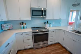 557 W Gulf Beach Dr, Saint George Island, FL 32328 - Photo 10