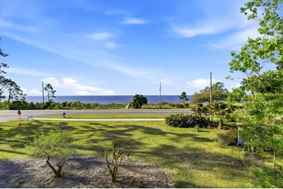 309 Hwy 98 #1, Apalachicola, FL 32320 - Photo 2