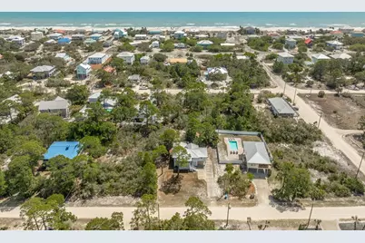 980 W Bay Shore Dr, Saint George Island, FL 32328 - Photo 34