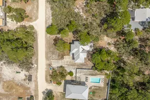 980 W Bay Shore Dr, Saint George Island, FL 32328 - Photo 30