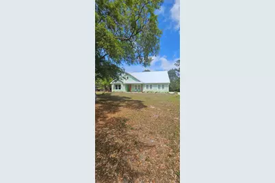 231 Apalachee St, Carrabelle, FL 32322 - Photo 2