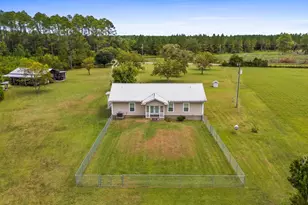 821 Mace Martin Rd, Wewahitchka, FL 32465 - Photo 14