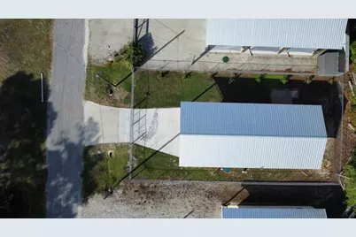 7244 Honeysuckle St, Wewahitchka, FL 32465 - Photo 1