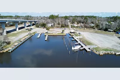 7244 Honeysuckle St, Wewahitchka, FL 32465 - Photo 10