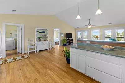 833 W Bay Shore Dr, Saint George Island, FL 32328 - Photo 26