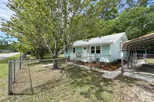 274 25th Ave, Apalachicola, FL 32320 - Photo 4