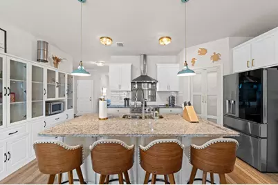 425 Vermilion Cir, Port Saint Joe, FL 32456 - Photo 4