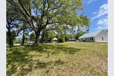 228 17th St, Apalachicola, FL 32320 - Photo 2