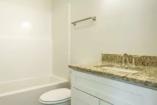 215 15th St, Apalachicola, FL 32320 - Photo 16
