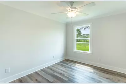 215 15th St, Apalachicola, FL 32320 - Photo 14