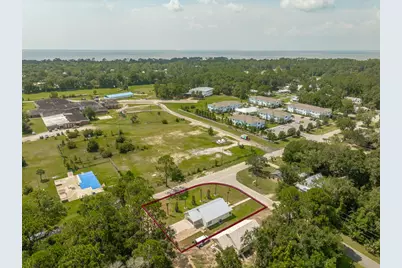 215 15th St, Apalachicola, FL 32320 - Photo 28