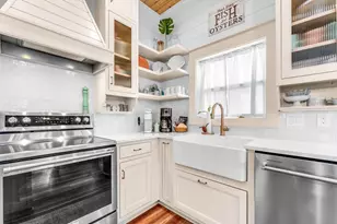 331 Bradford St, Saint George Island, FL 32328 - Photo 10