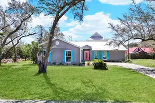 108 22nd St, Mexico Beach, FL 32456 - Photo 2