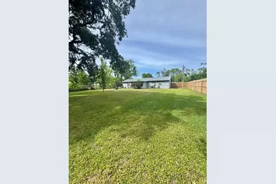 176 Charles Ave, Wewahitchka, FL 32465 - Photo 2