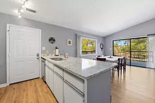 1048 W Bay Shore Dr, Saint George Island, FL 32328 - Photo 4