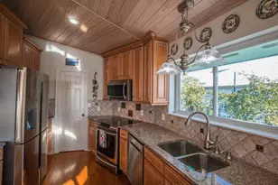 2682 Indian Pass Rd, Cape San Blas, FL 32456 - Photo 10