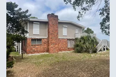 335 E Sawyer St #UNIT 5, Saint George Island, FL 32328 - Photo 4