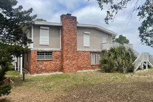 335 E Sawyer St, Saint George Island, FL 32328 - Photo 4
