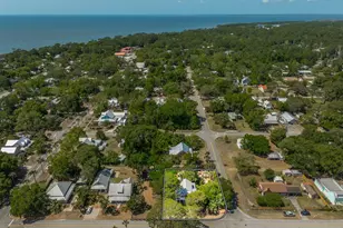 100 14th St, Apalachicola, FL 32320 - Photo 38