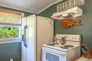 100 14th St, Apalachicola, FL 32320 - Photo 28