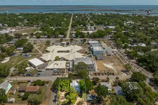 100 14th St, Apalachicola, FL 32320 - Photo 40