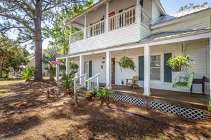 100 14th St, Apalachicola, FL 32320 - Photo 36
