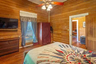 100 14th St, Apalachicola, FL 32320 - Photo 10