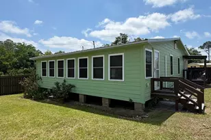 550 Pompano St, Port Saint Joe, FL 32456 - Photo 2