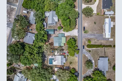 202 Old Ferry Dock Rd, Eastpoint, FL 32328 - Photo 10