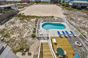 724 E Gulf Beach Dr, Saint George Island, FL 32328 - Photo 28