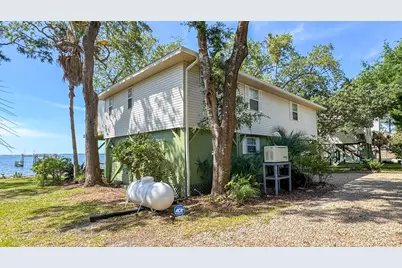 2320 Hwy 98 E, Carrabelle, FL 32323 - Photo 4