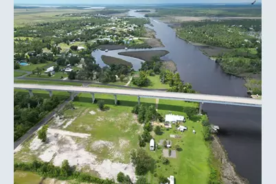 164 S Canal Dr, Port Saint Joe, FL 32456 - Photo 2
