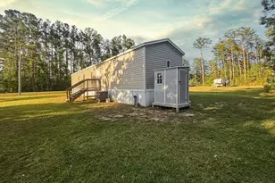 138 Maple Ave, Wewahitchka, FL 32465 - Photo 14