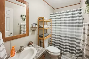 138 Maple Ave, Wewahitchka, FL 32465 - Photo 18