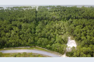 310 Gramercy Plantation Blvd, Eastpoint, FL 32328 - Photo 8
