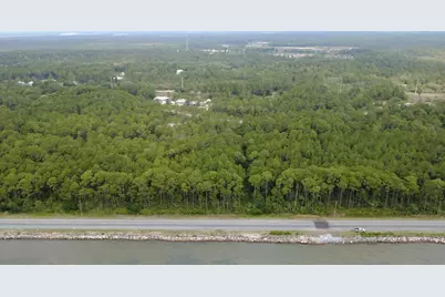310 Gramercy Plantation Blvd, Eastpoint, FL 32328 - Photo 12
