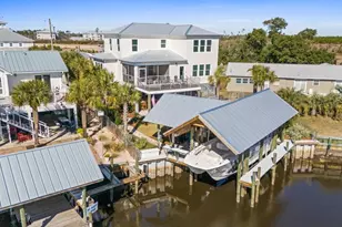 118 N 38th St, Mexico Beach, FL 32456 - Photo 2